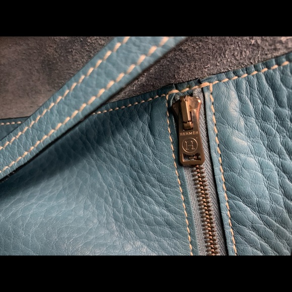 —SOLD ON INSTAGRAM—  Hermes Tsako bag in Blue jean - Picture 7 of 15